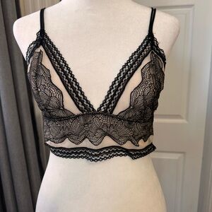 Victoria’s Secret Very Sexy Lace Bralette 34B